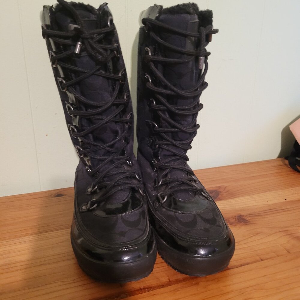 Coach fleece lined boots